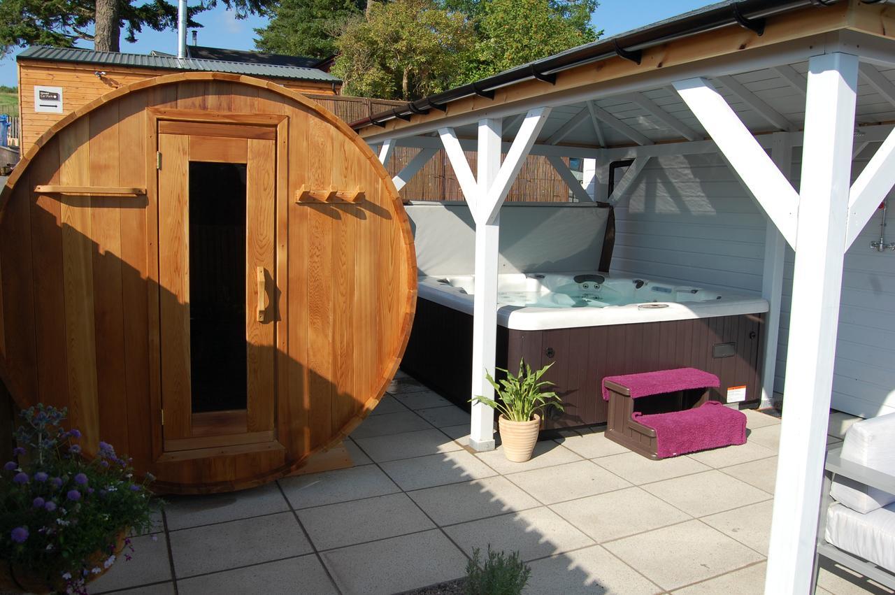 The Retreat Cabin Pitlochry Exterior foto